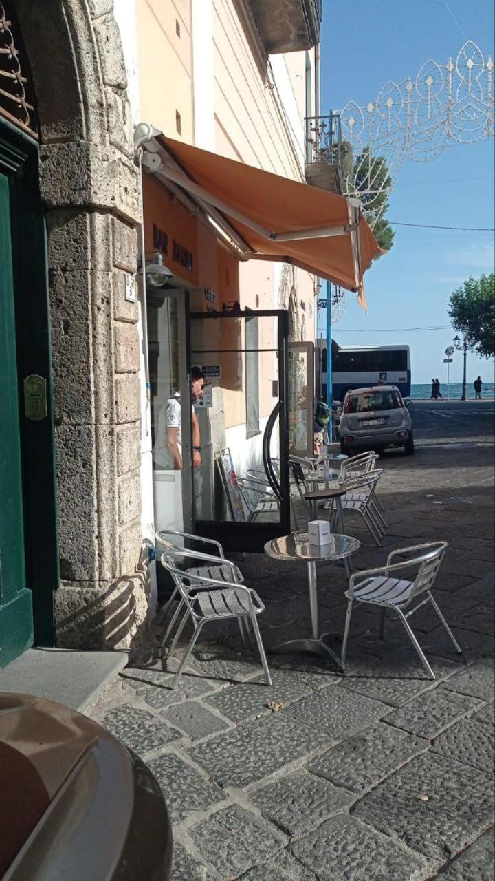 Brasca Amalfi Rosa Canina Minori Bagian luar foto